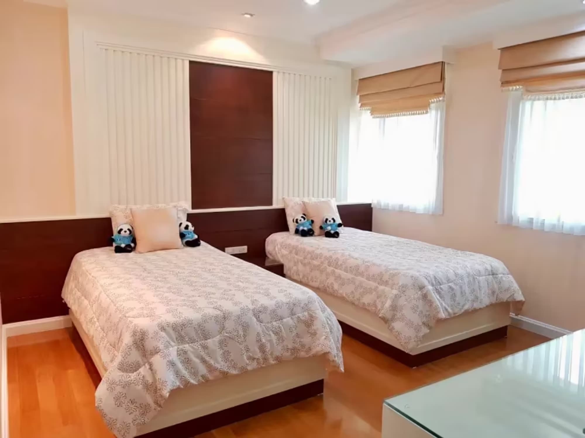 Condo for Rent at The Cadogan Private Residence - Image 9