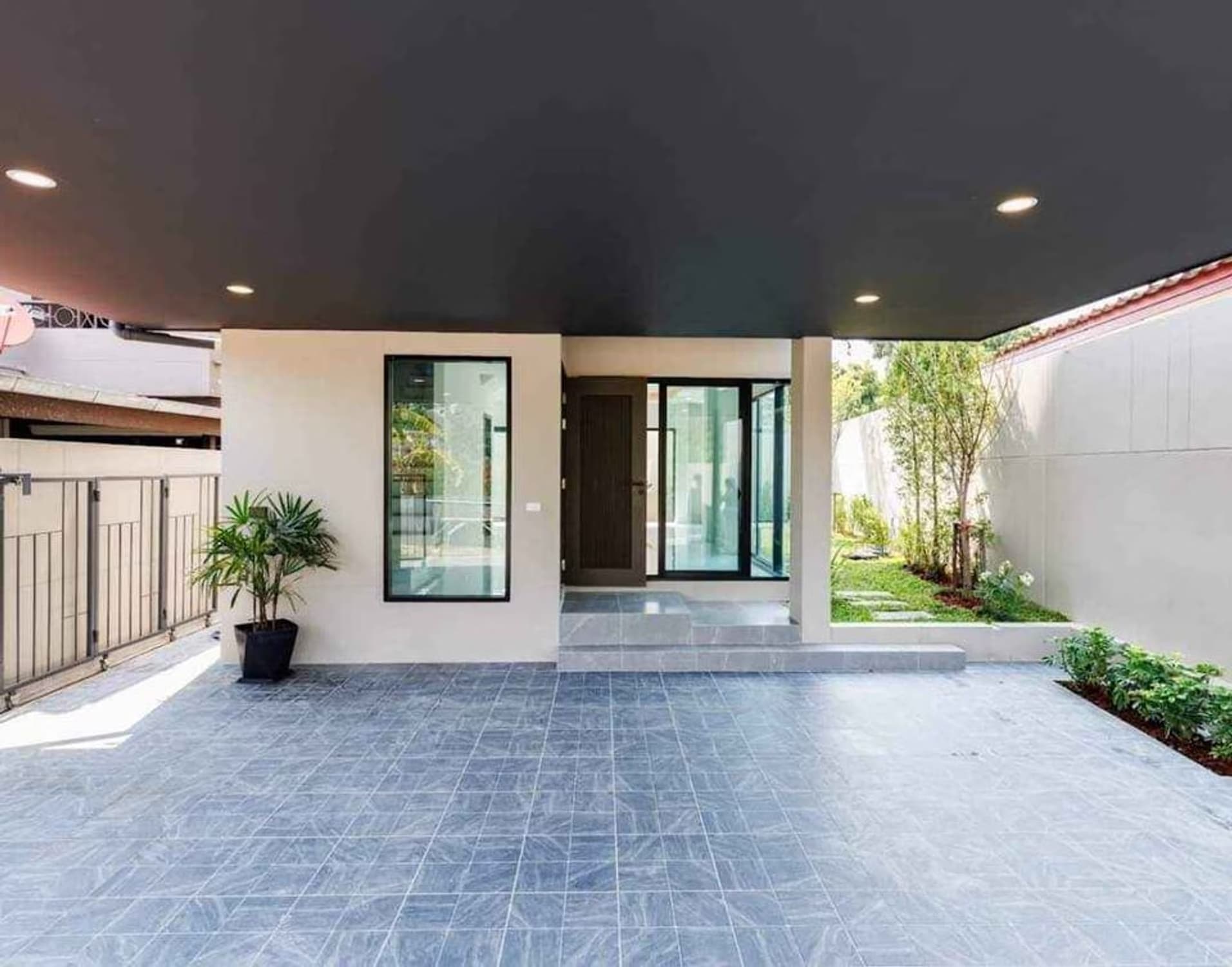 3 Bed House for Sale in Mueang Chiang Mai - Image 2