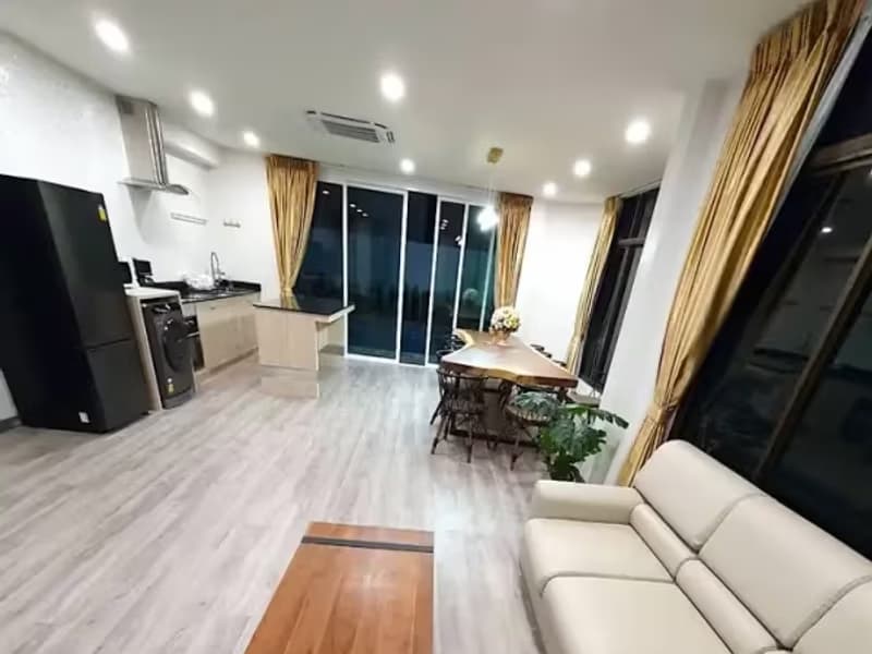 Pool Villa for Rent in Nong Pa Khrang, Mueang Chiang Mai