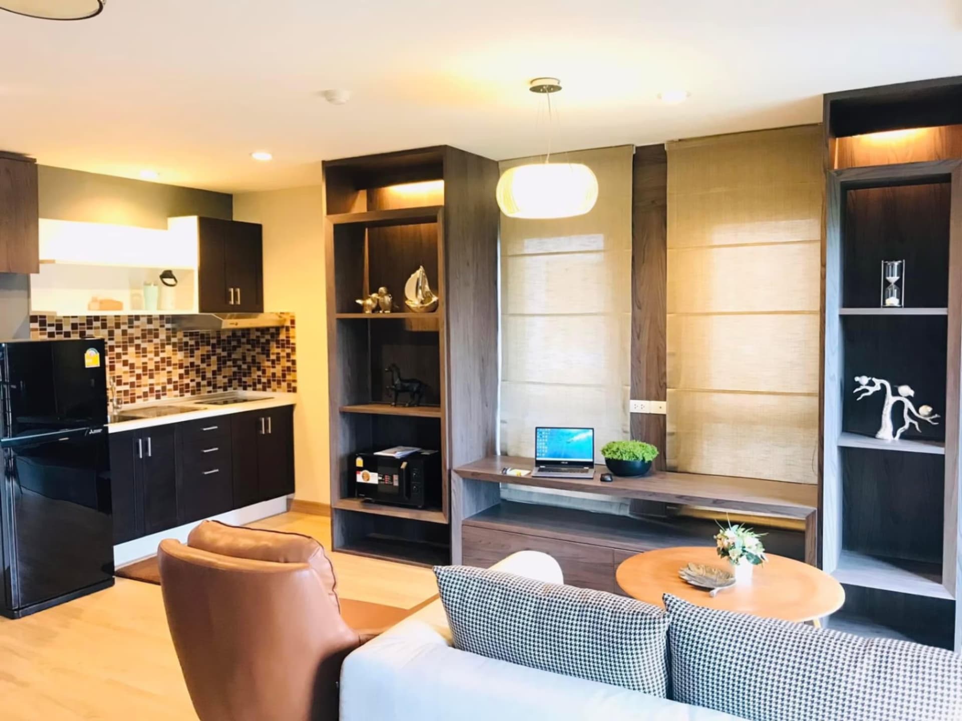 2 Bed Condo for Rent and Sale in Mueang Chiang Mai - Image 1