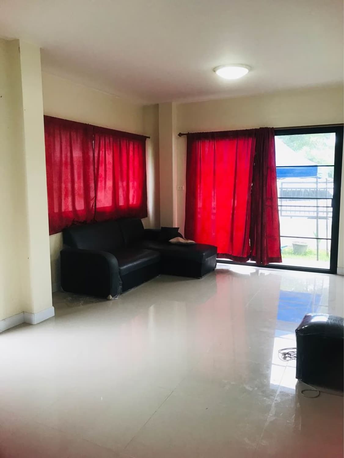 3 Bed House for Rent in San Kamphaeng - Image 2
