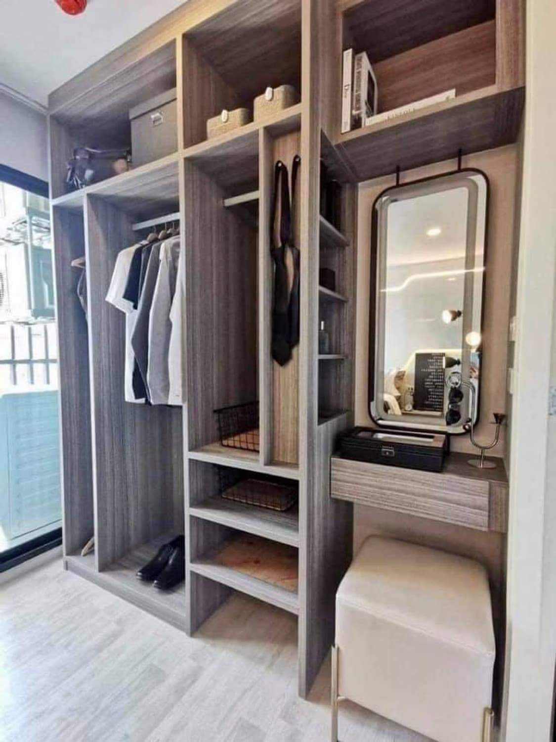 1 ห้องนอน Condo สำหรับ จำหน่าย ใกล้ Bearing BTS - Image 4