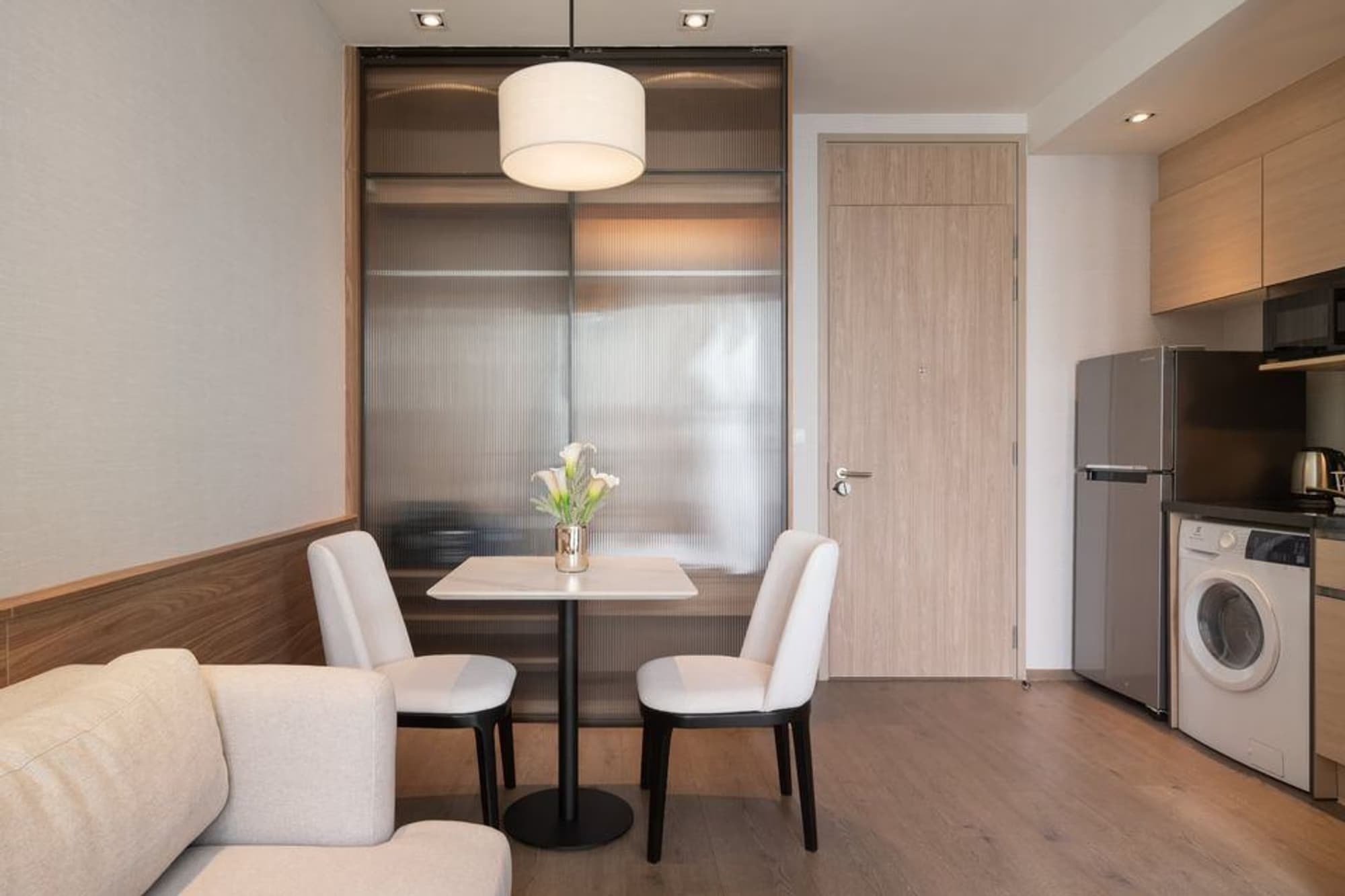 Studio Condo for Rent in Khlong Toei - Image 2