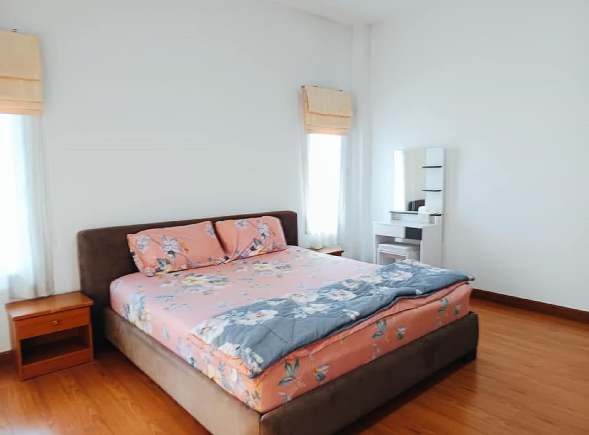 4 Bed House for Rent in Mueang Chiang Mai - Image 6