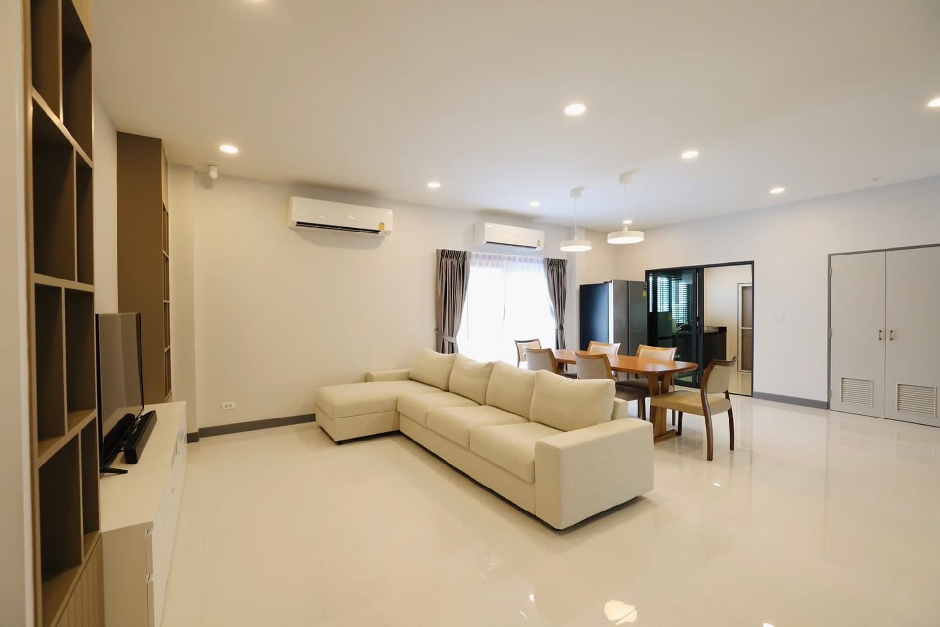 4 Bed House for Rent in Bang Phli - Image 5
