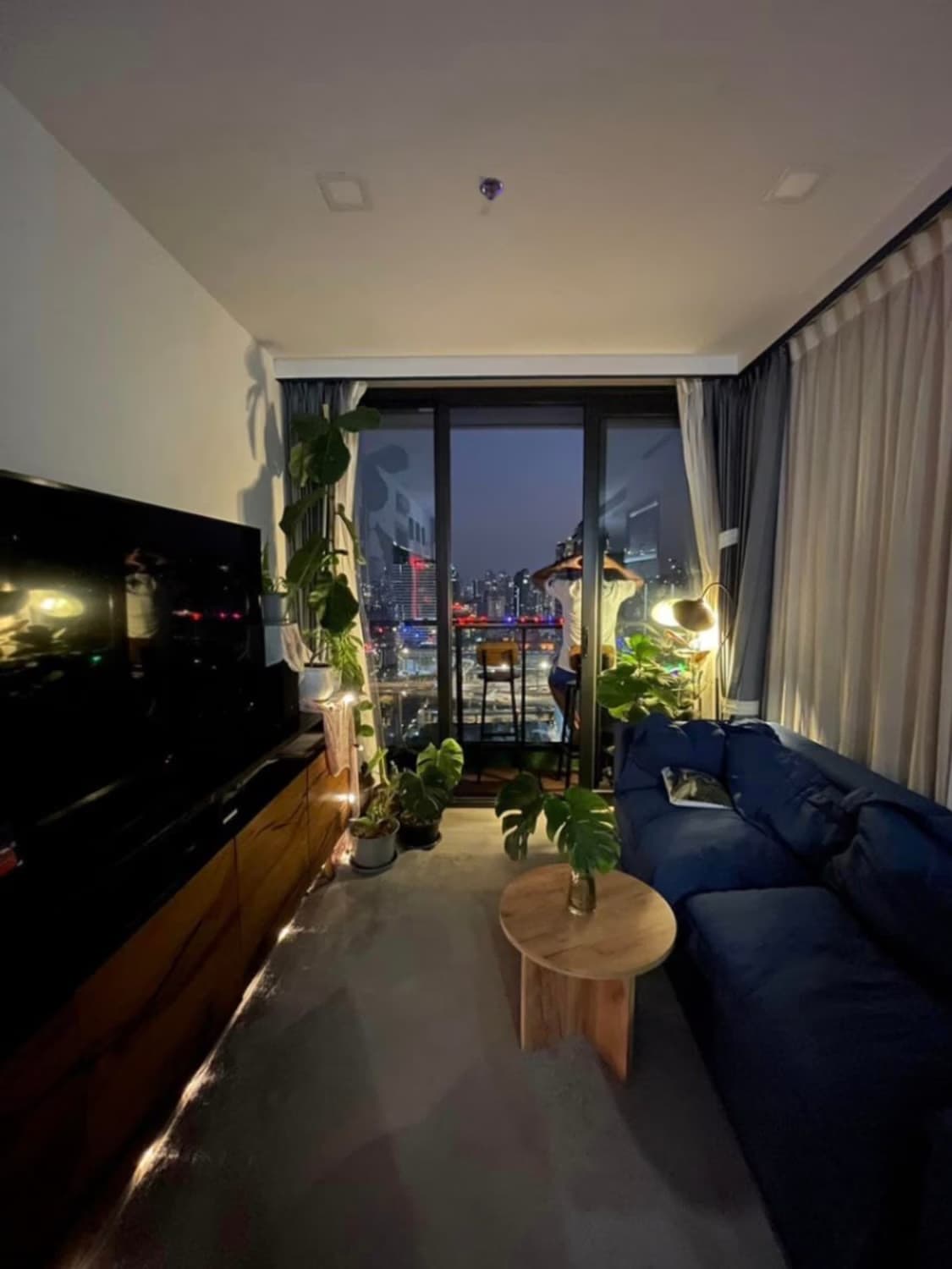 2 Bed Condo for Rent and Sale  Near Phra Ram 9 MRT - Image 2