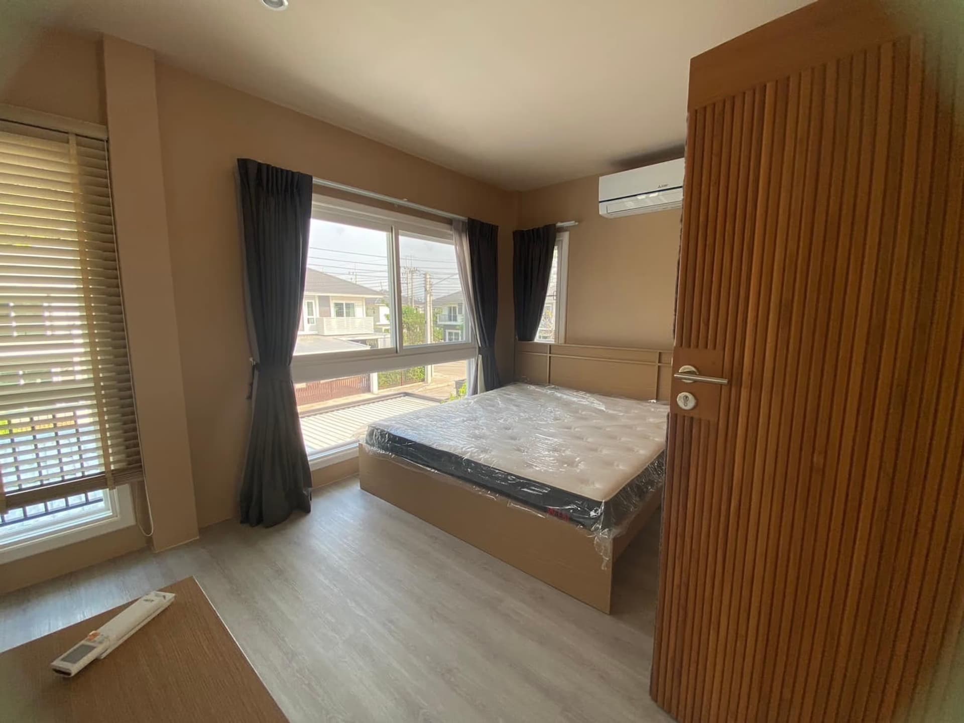 4 Bedroom House - Image 11