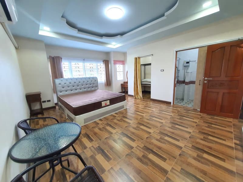 3 Bed Townhouse for Rent in Mueang Chiang Mai District