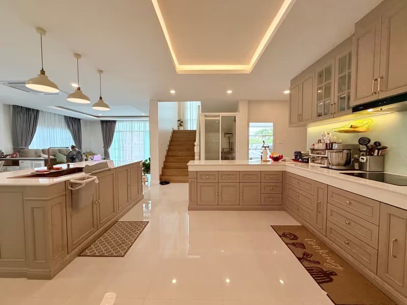 5 Bed House for Rent and Sale in Hang Dong