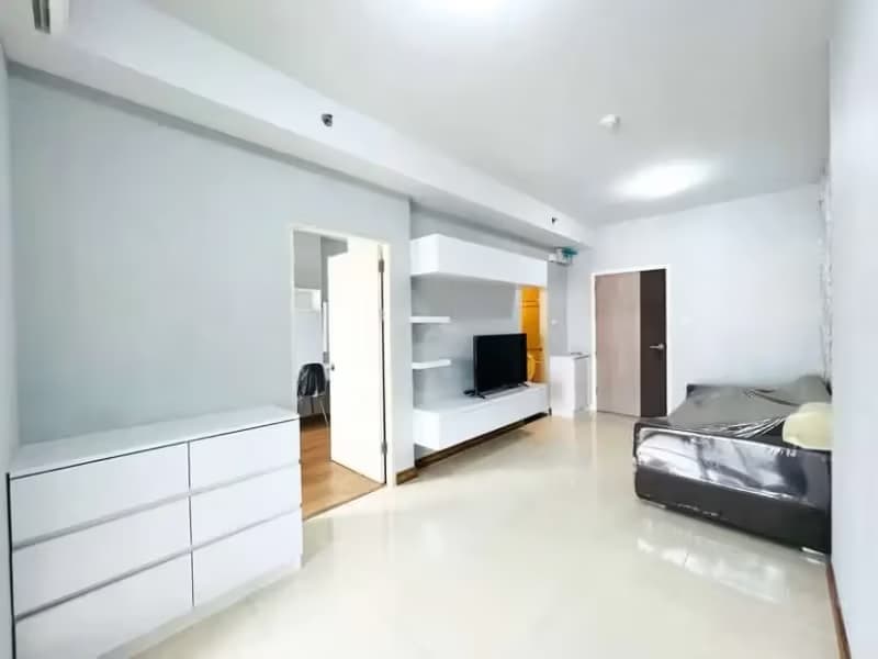 1 Bedroom Condo