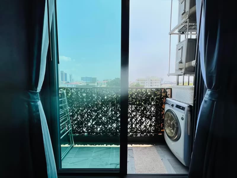 1 Bedroom Condo
