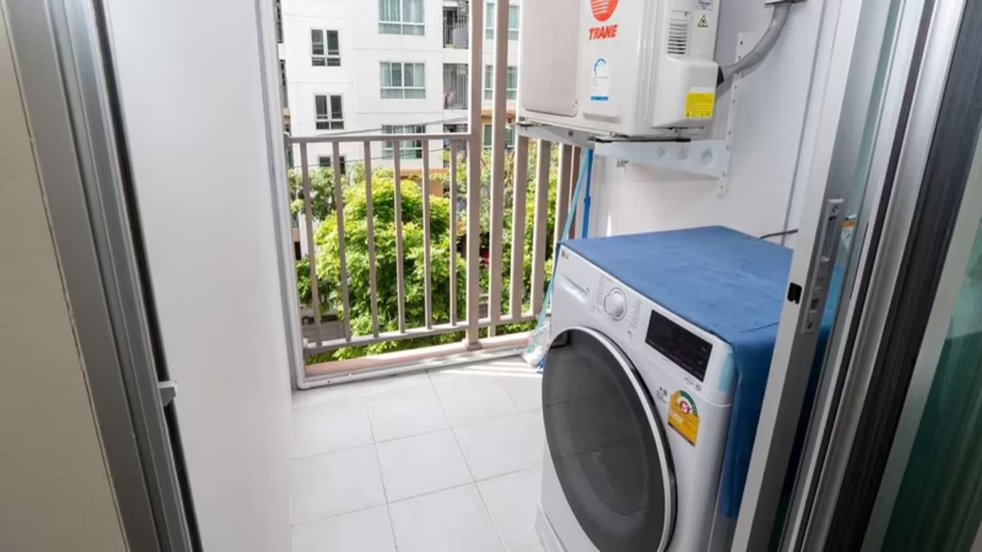 Condo for Sale at Dcondo Ping - Image 6
