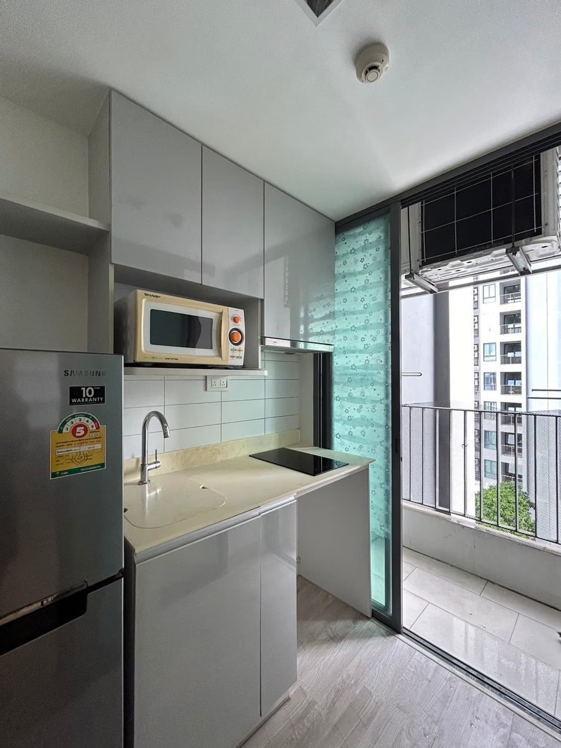 Studio Condo for Sale in undefined - Image 4