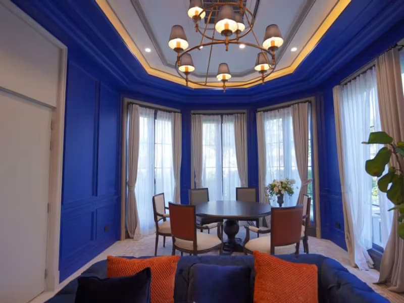 5 Bedroom House