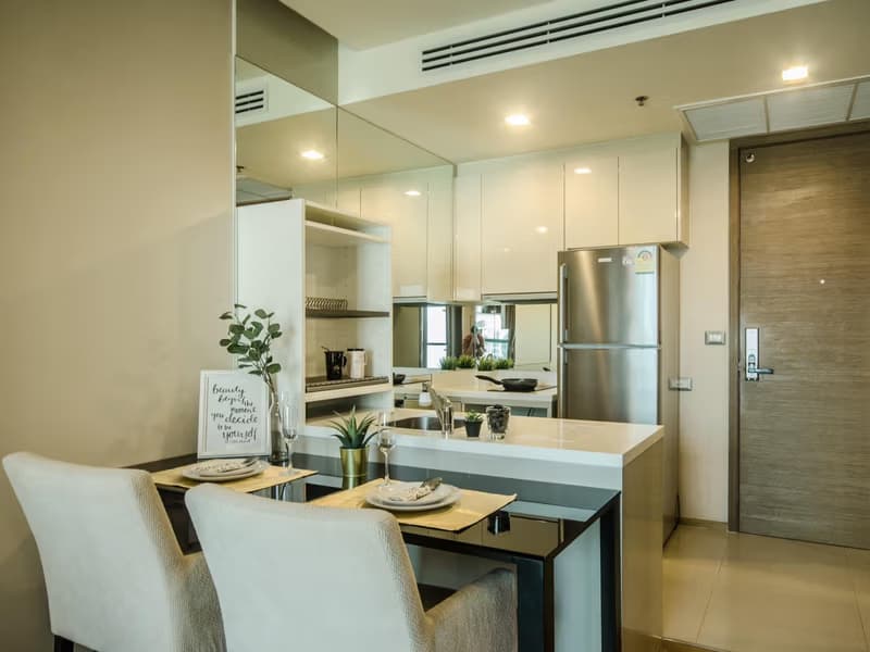 1 Bed Condo for Sale in Bang Rak