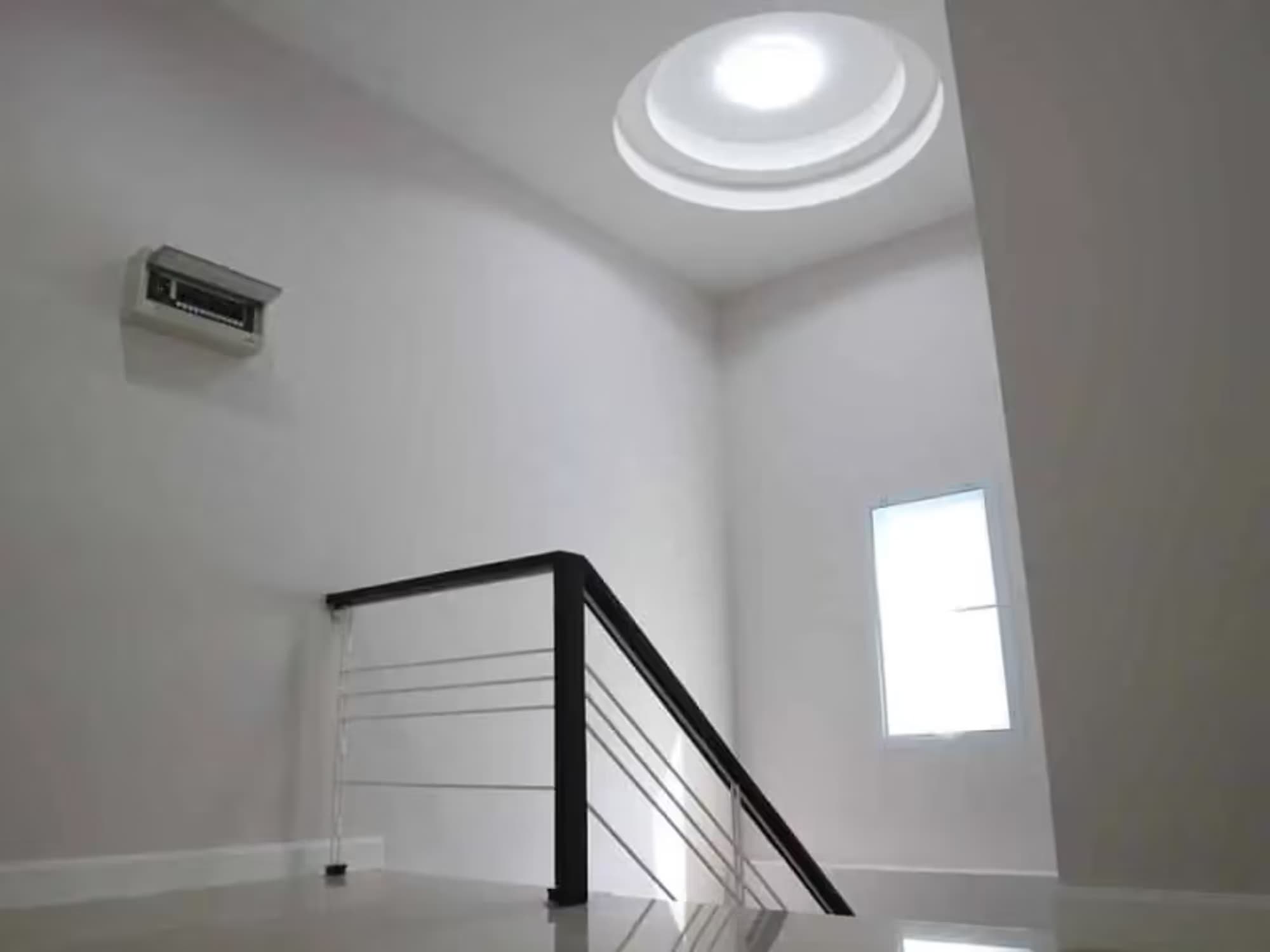 4 Bedroom House - Image 7