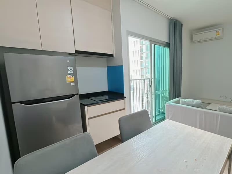 2 Bed Condo for Rent in Huai Khwang