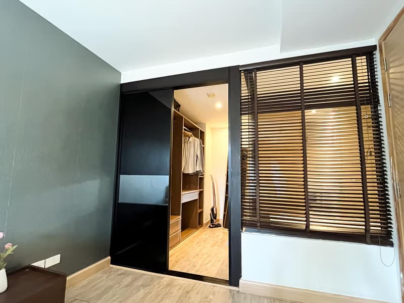 1 Bed Condo for Sale  Near Ekkamai BTS