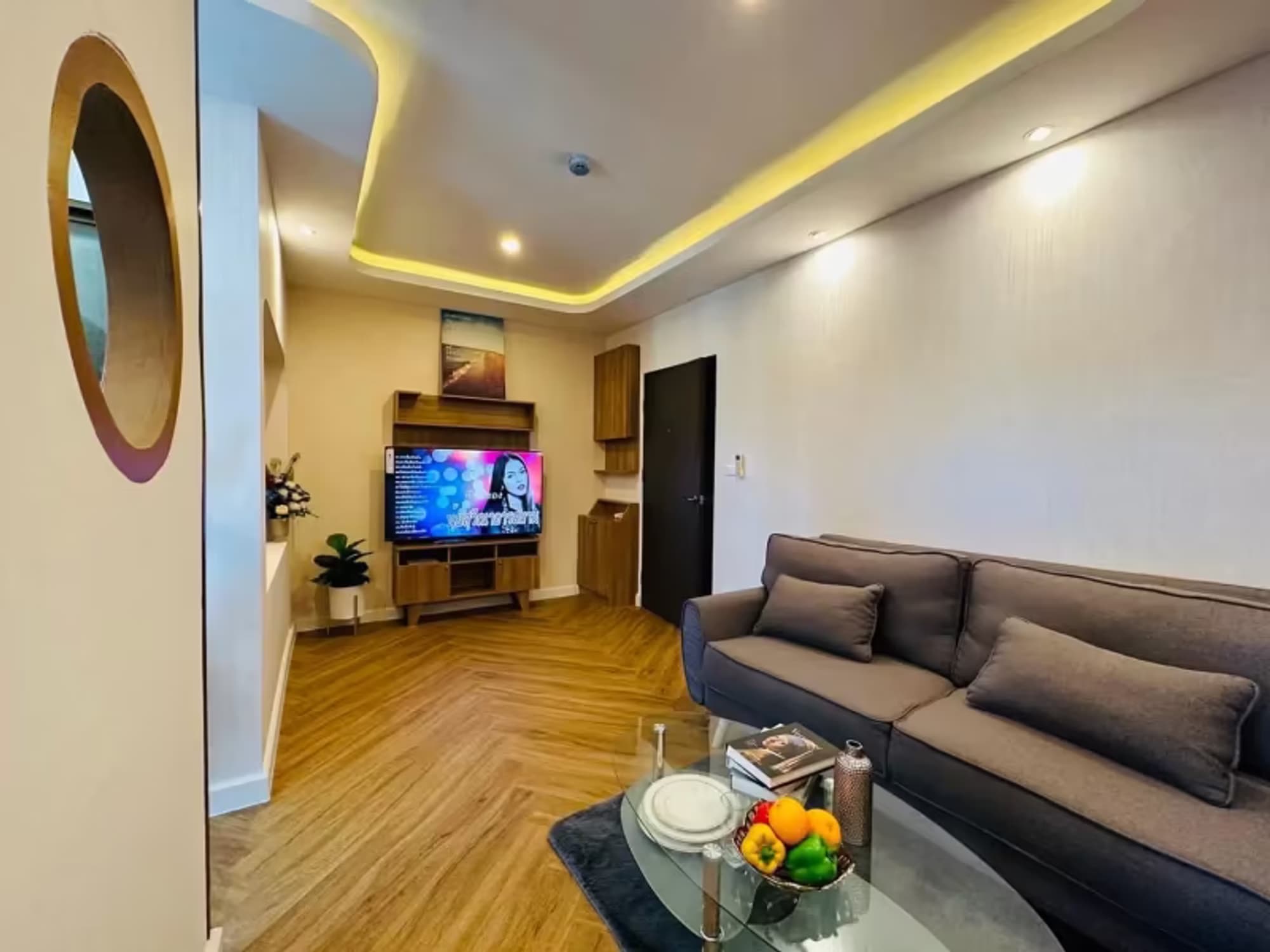 1 Bedroom Condo - Image 12