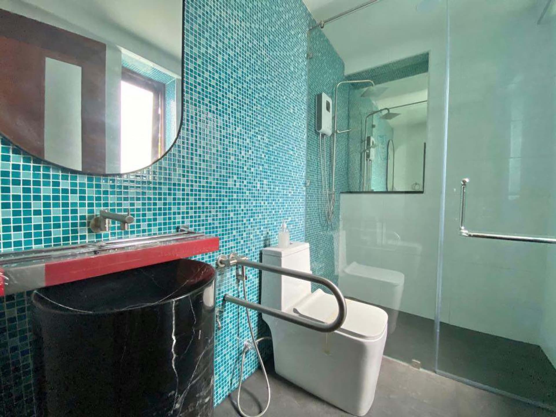 4 Bedroom House - Image 23