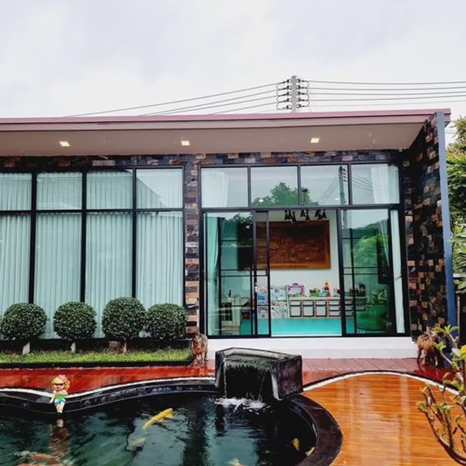 4 Bedroom House - Image 18