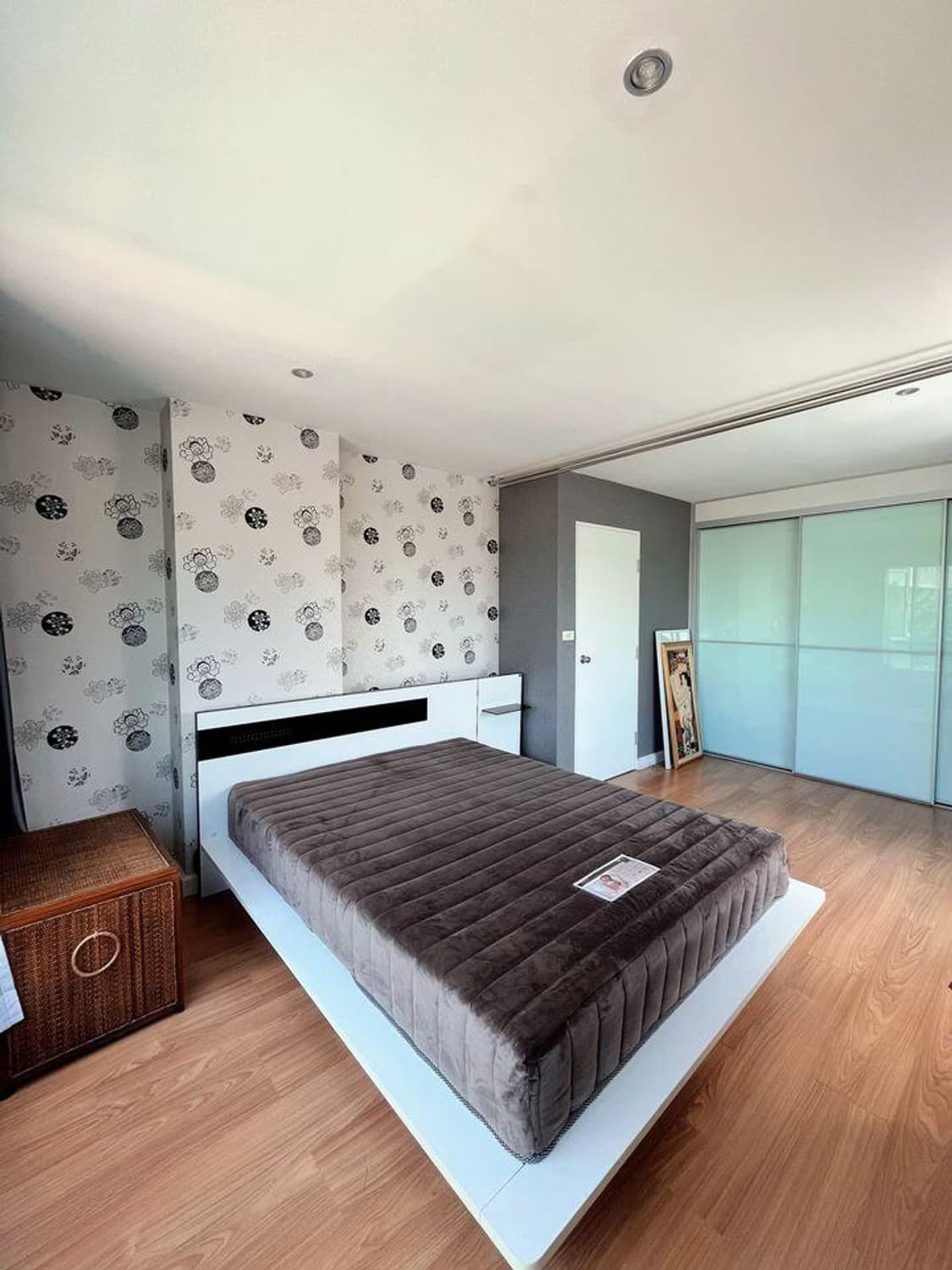 1 Bed Condo for Sale in Phra Khanong - Image 12