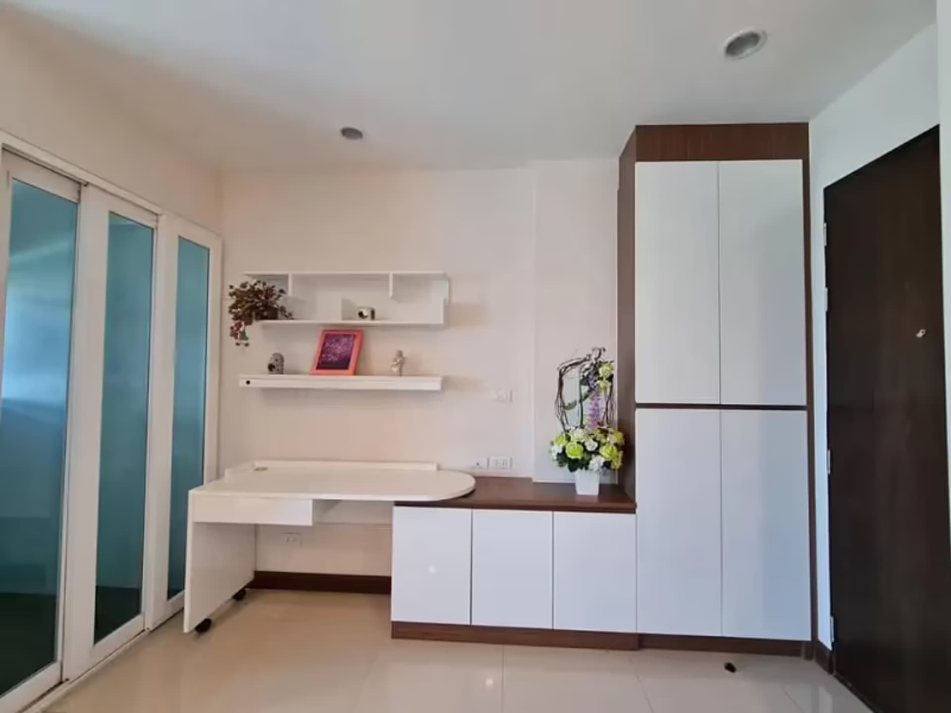 1 Bedroom Condo - Image 14
