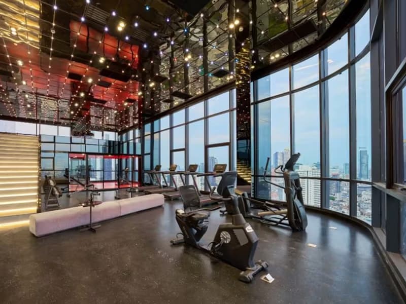 1 Bedroom Condo