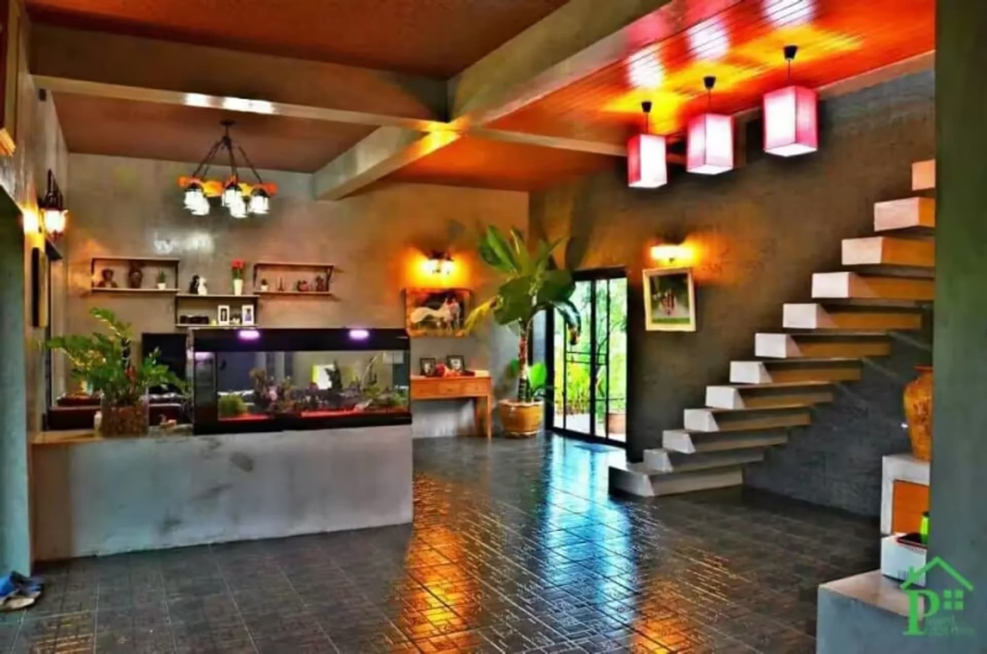 9 Bedroom House - Image 4
