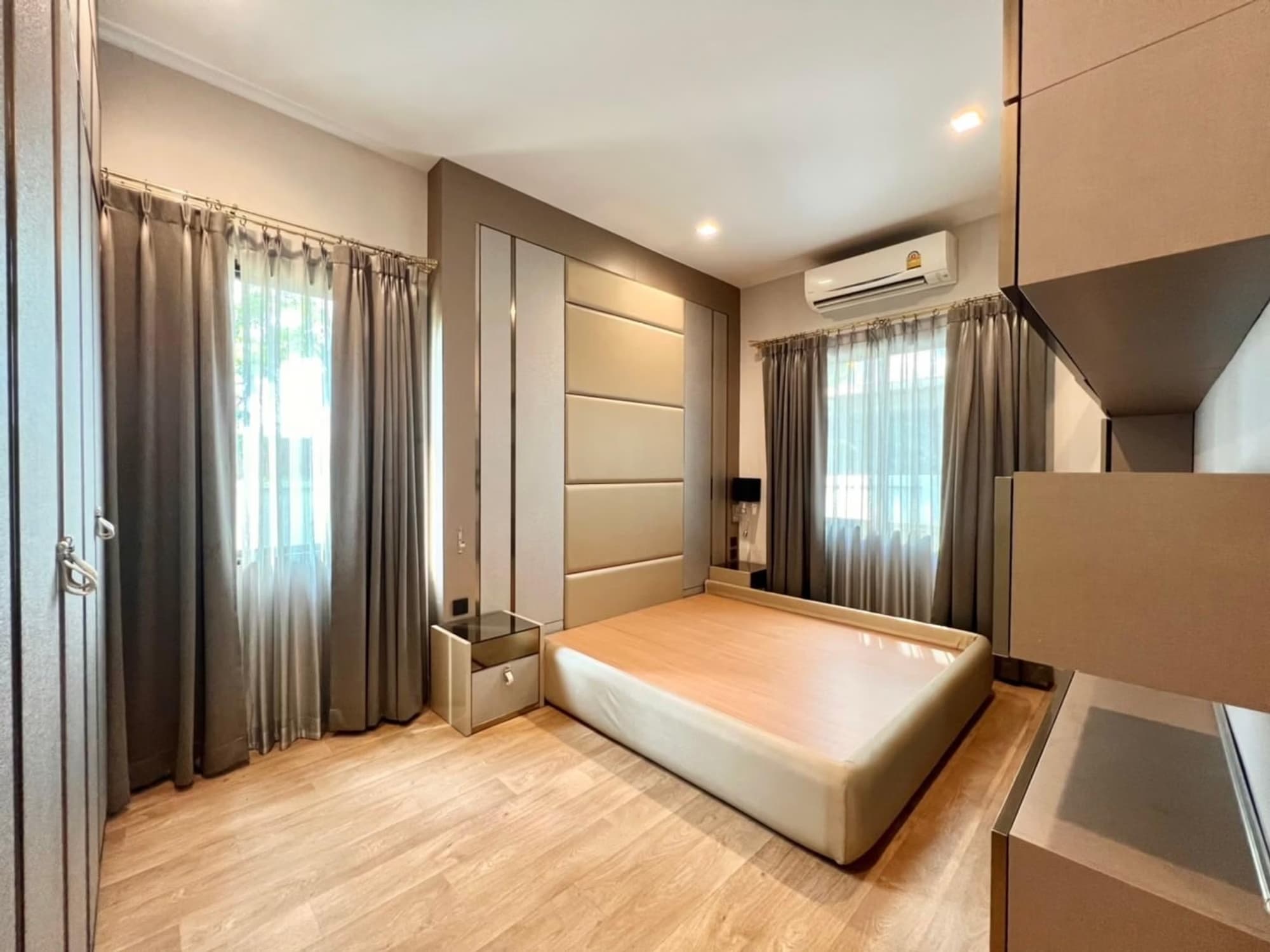 House for Sale at  Grand Bangkok Boulevard Rama 9 - Srinakarin - Image 43
