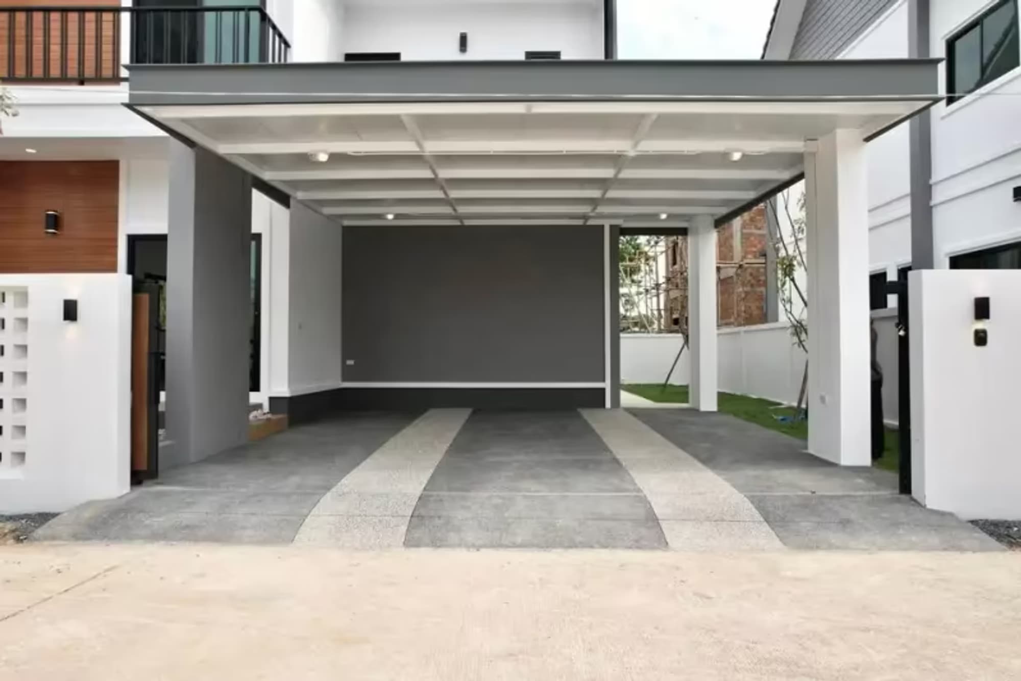 3 Bedroom House - Image 4