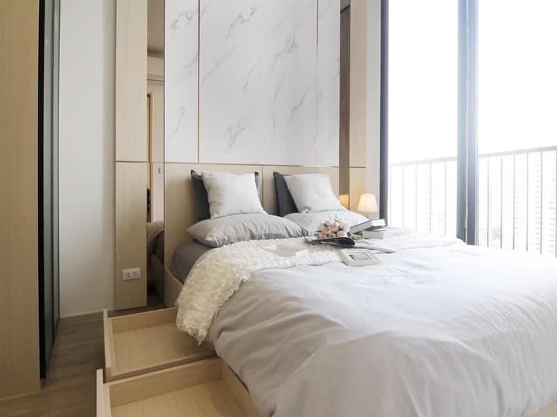 Condo for Rent, Sale at Noble State 39
