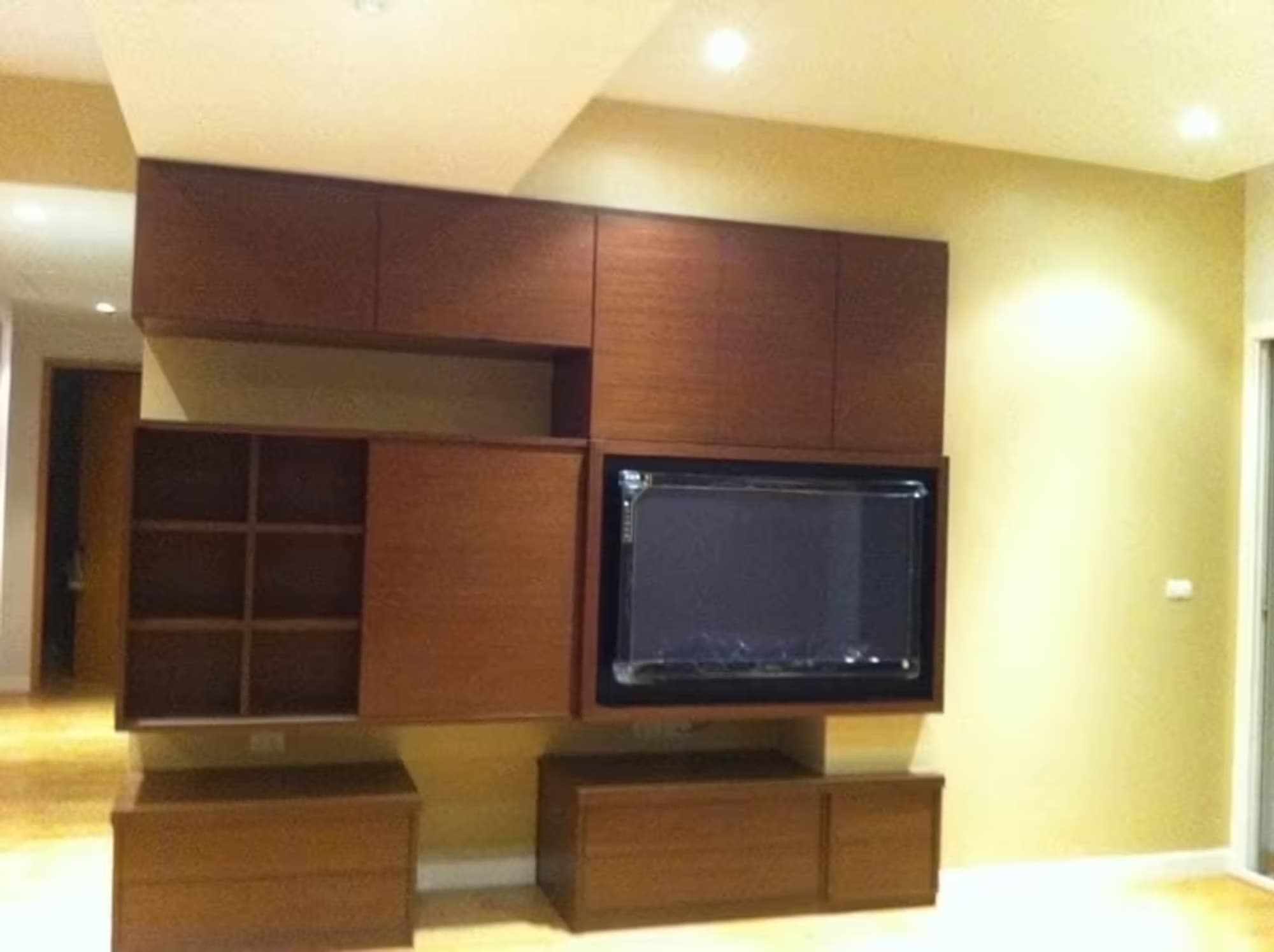 Condo for Rent at Millennium Residence - Image 2