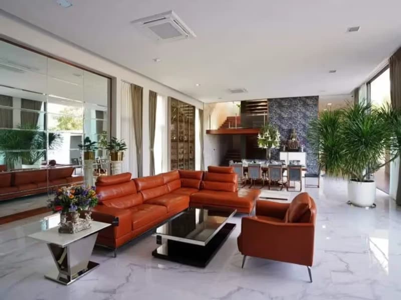 4 Bedroom House