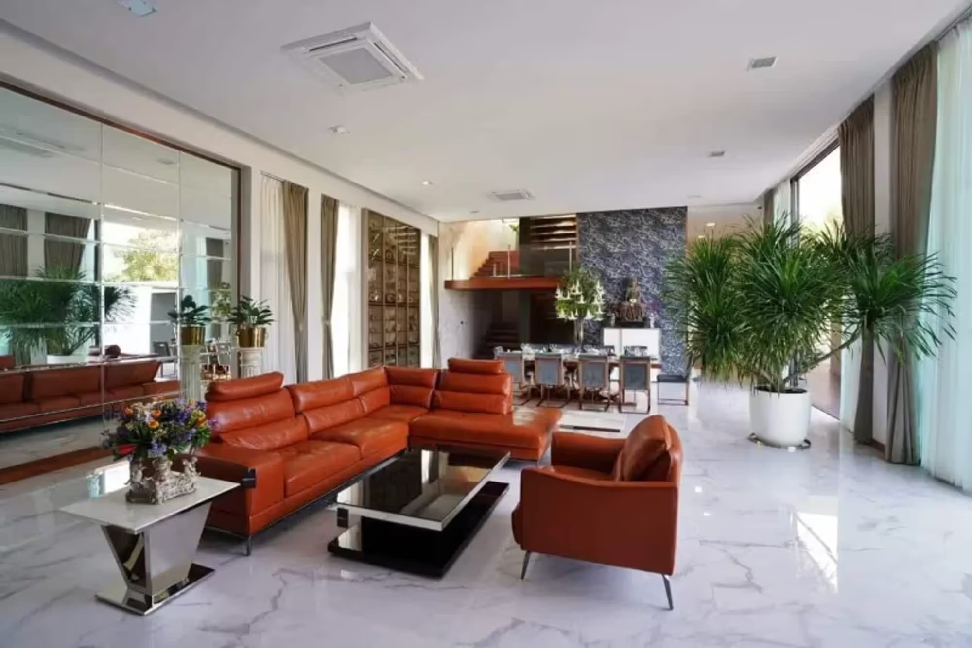 4 Bedroom House - Image 10