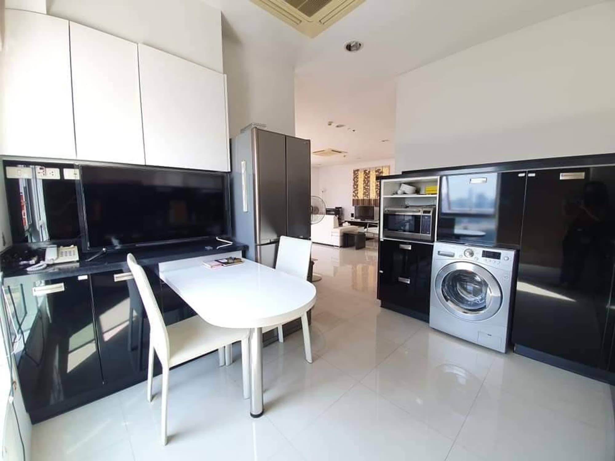 3 Bed Condo for Sale in Ratchathewi - Image 7