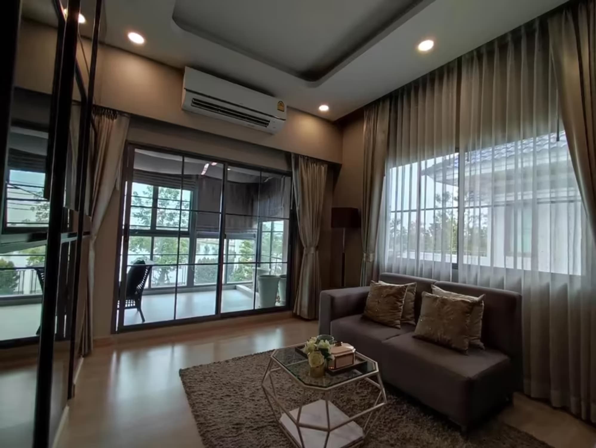 4 Bedroom House - Image 7