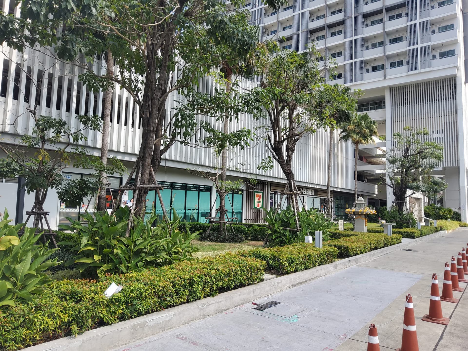 1 Bed Condo for Rent in Pathum Wan - Image 9