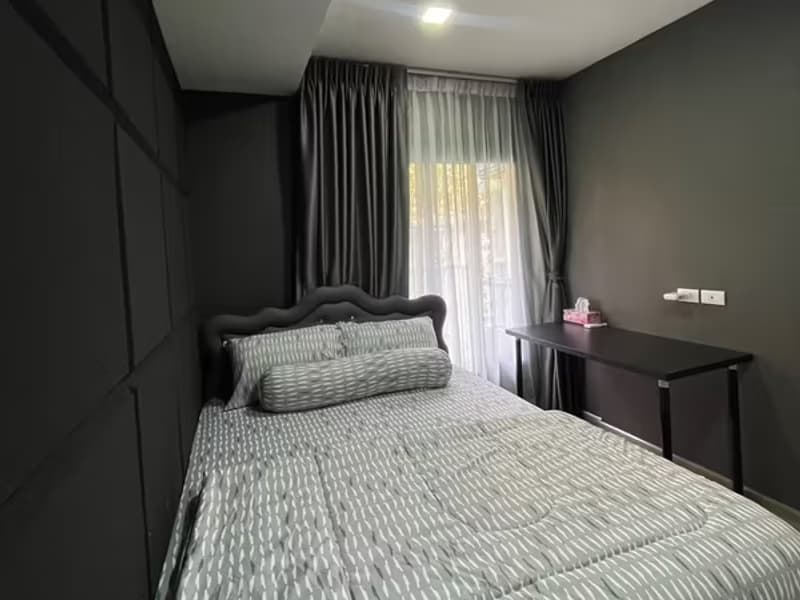 2 Bedroom Condo For Rent 