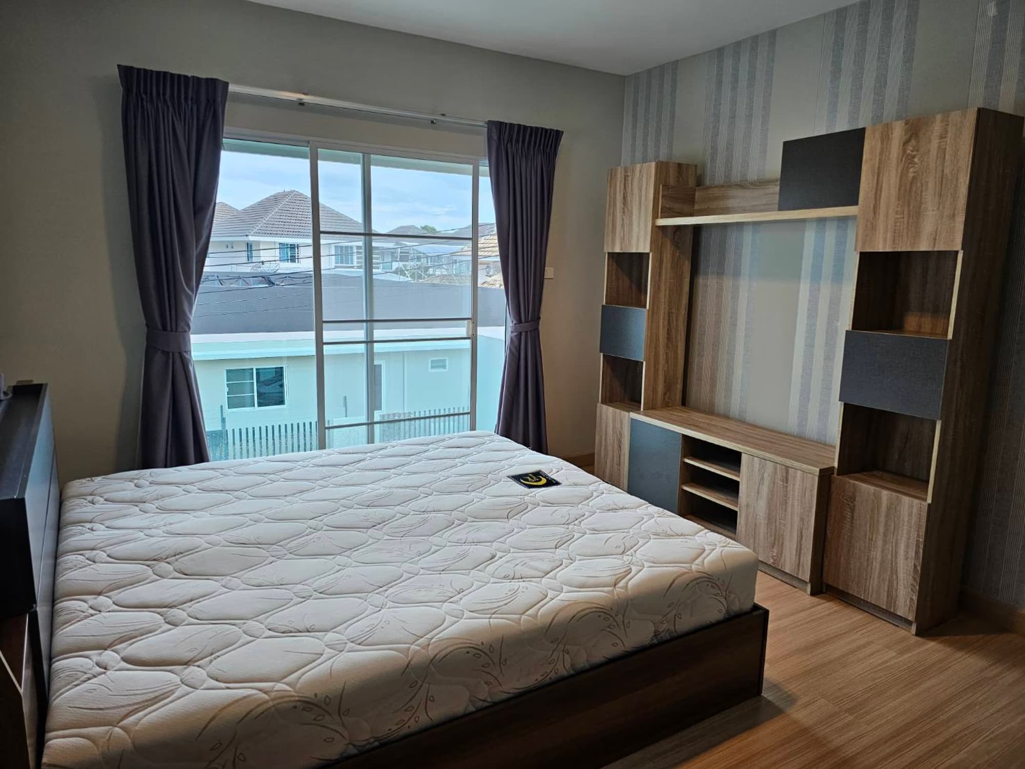 3 Bed House for Rent in San Sai - Image 3