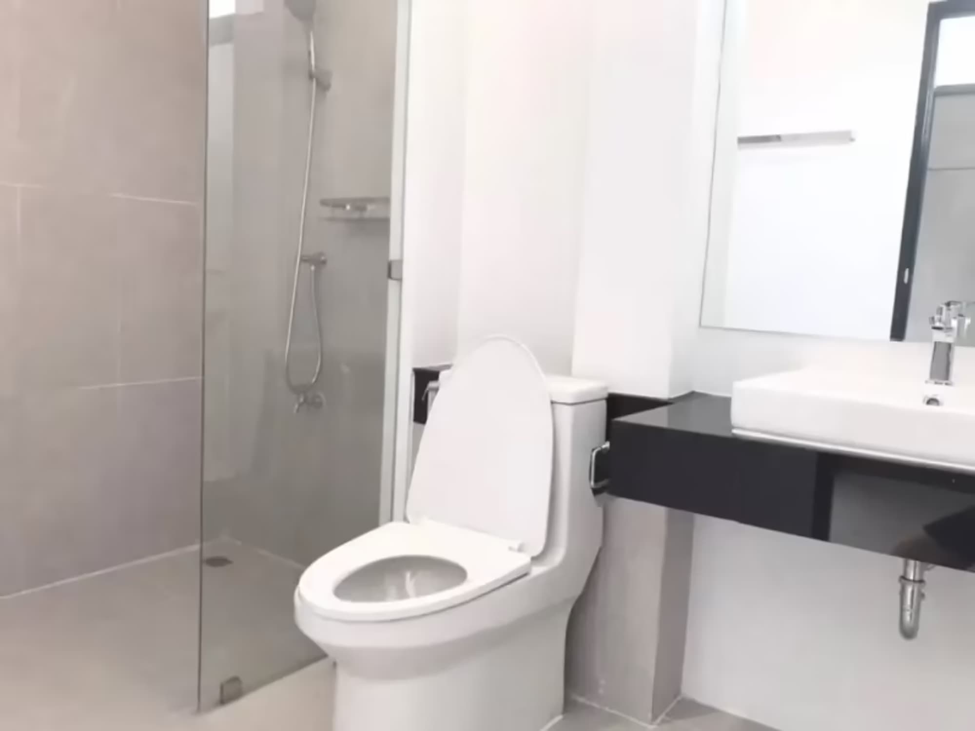 3 Bedroom House - Image 14
