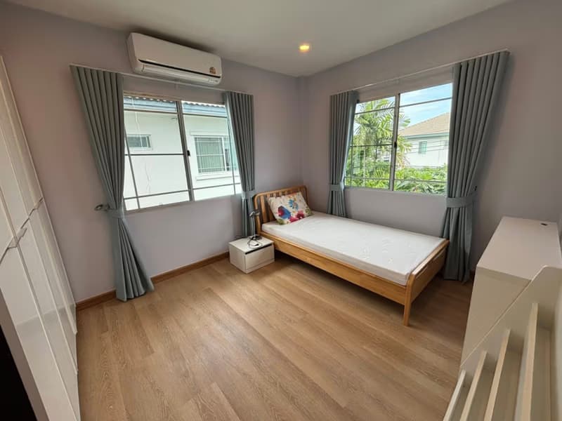 3 Bed House for Rent in Prawet
