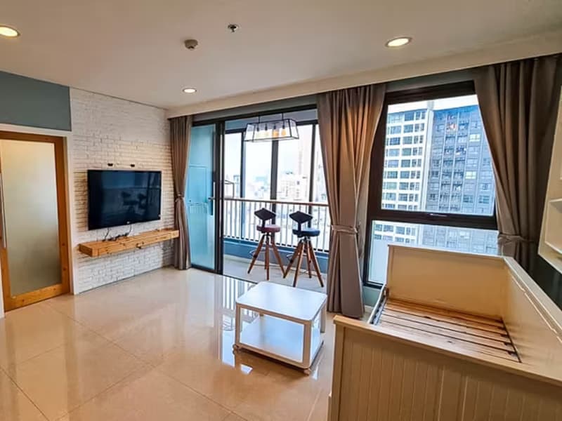 2 Bedroom Condo for rent at Ideo Q Ratchathewi