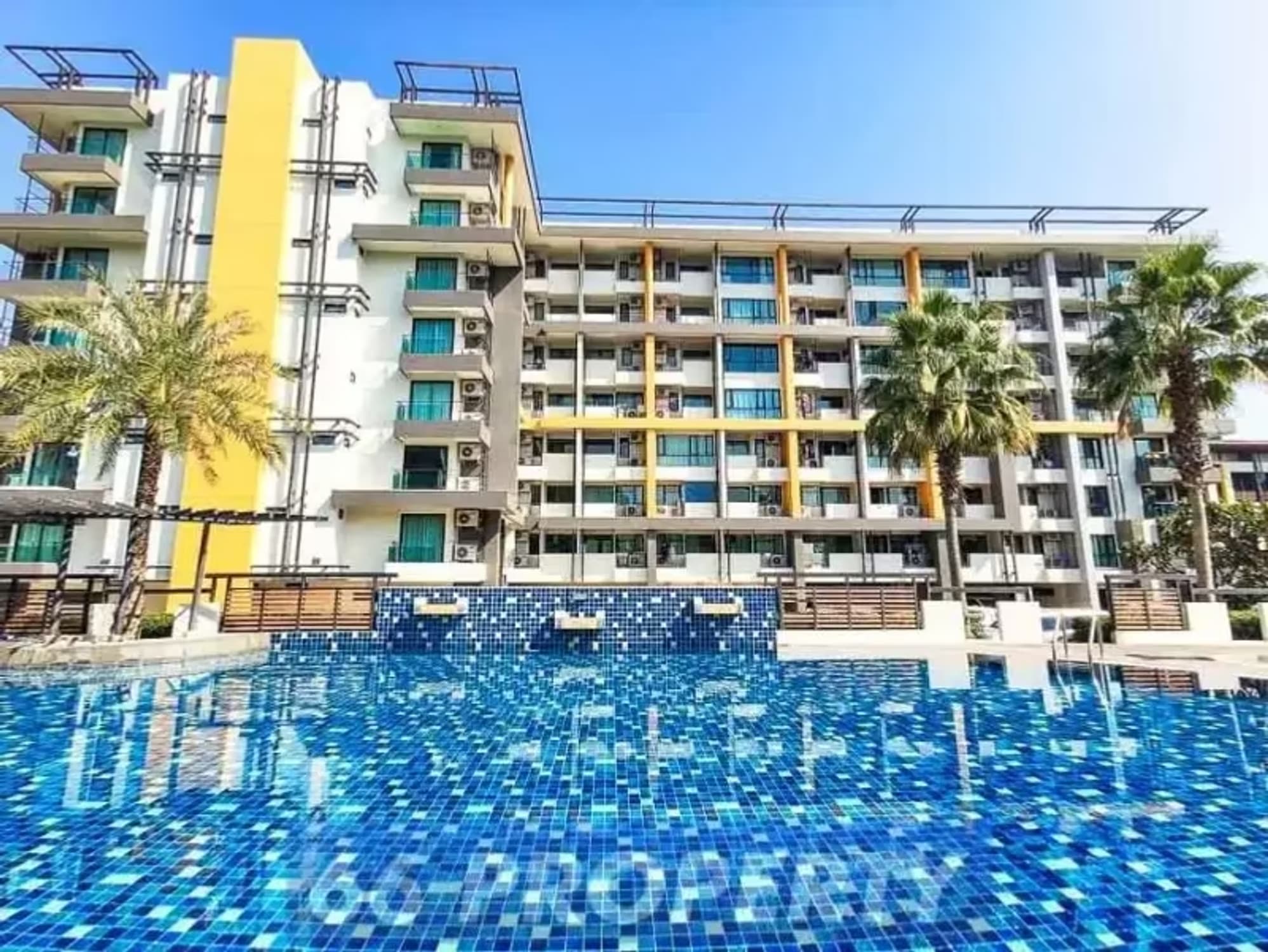 1 Bedroom Condo - Image 4