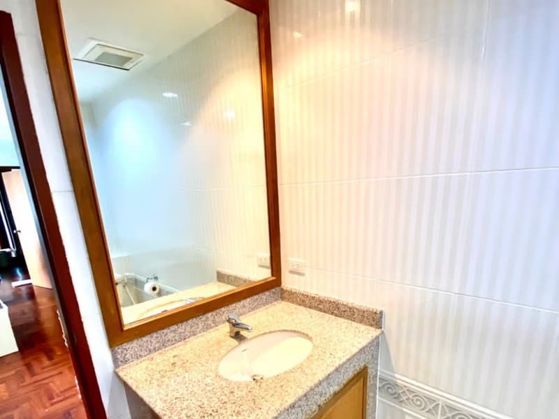 2 Bed Condo for Rent in Sathon