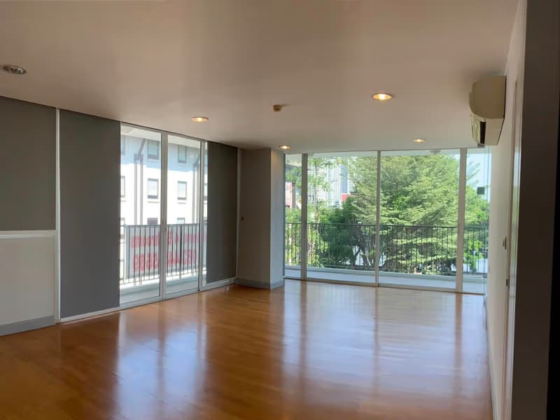 Condo for Sale at The Fine At River