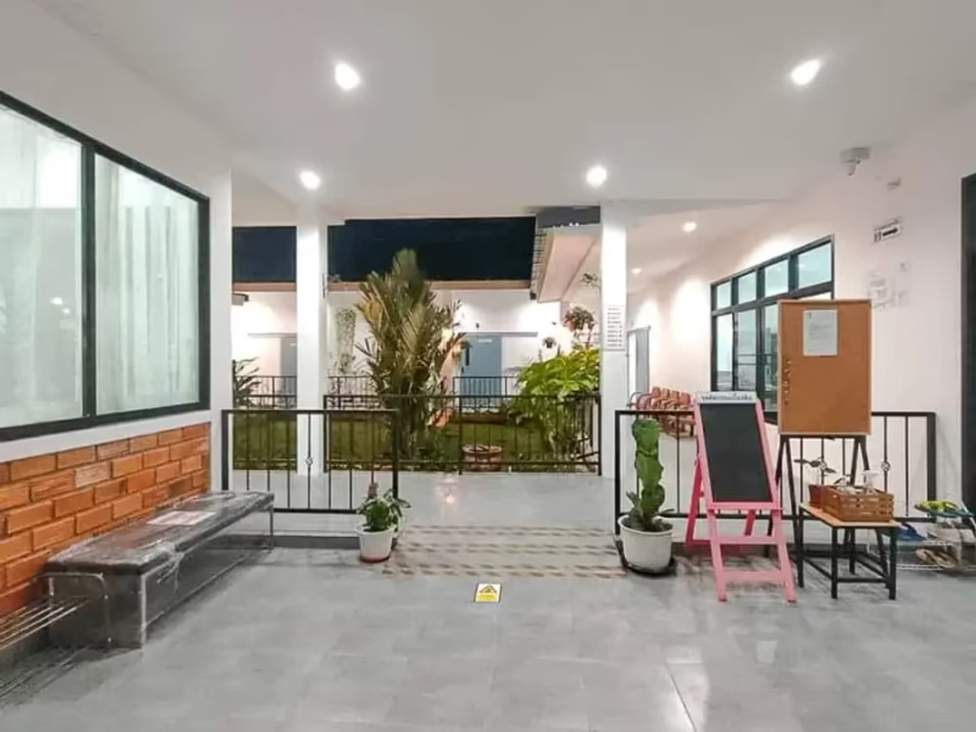 4 Bedroom House - Image 4