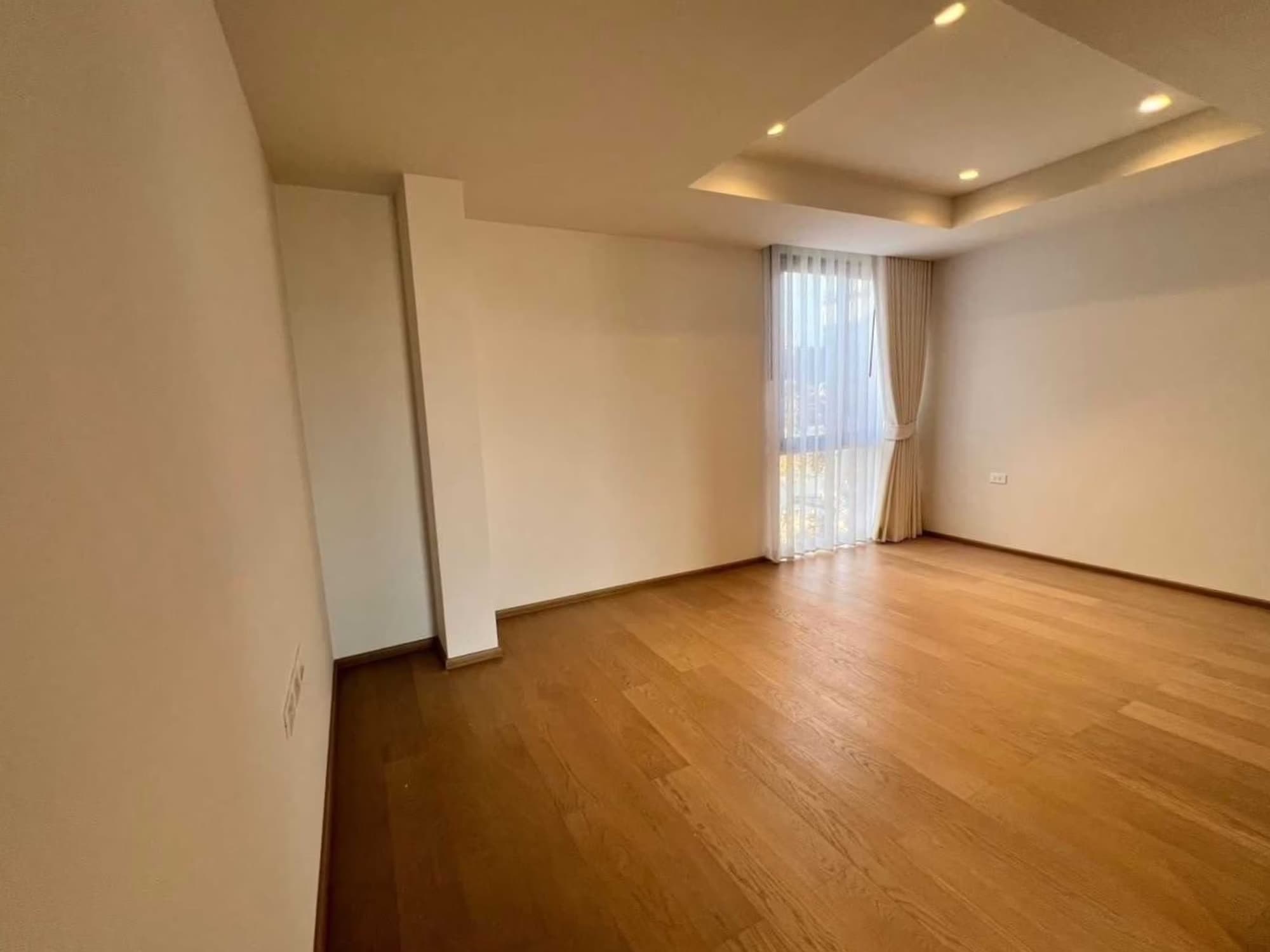 3 Bed House for Rent in Khlong Toei - Image 10