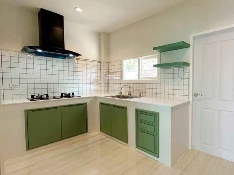 4 Bed House for Rent in Mueang Chiang Mai
