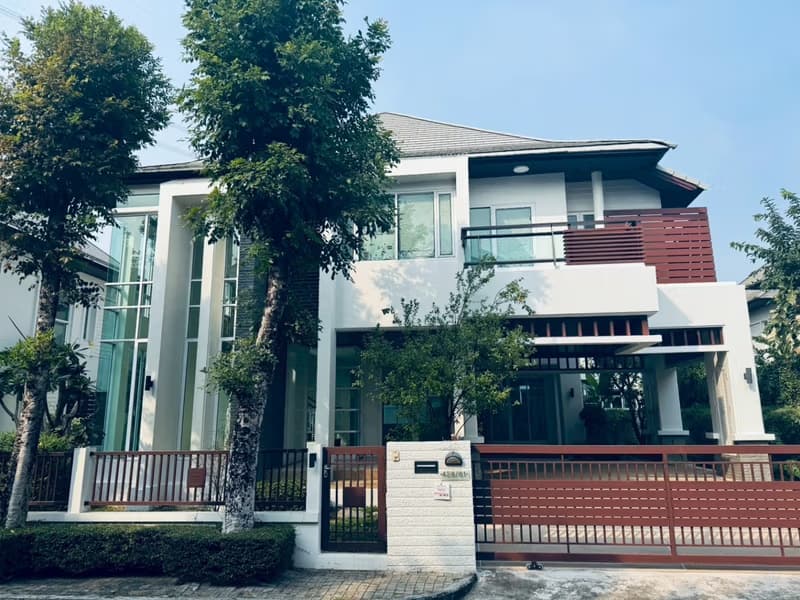 3 Bed House for Sale in Prawet